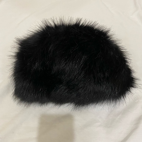 Faux fur winter warm hat - Picture 2 of 3
